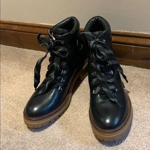 🆕 NWT GENTLE SOLES comfy cushioned BRENNA BOOTIES